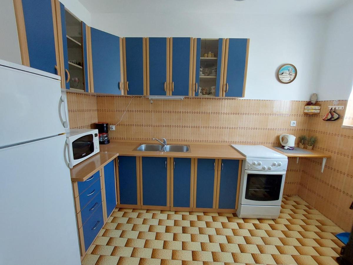 Apartments Rusin Linardići Екстериор снимка